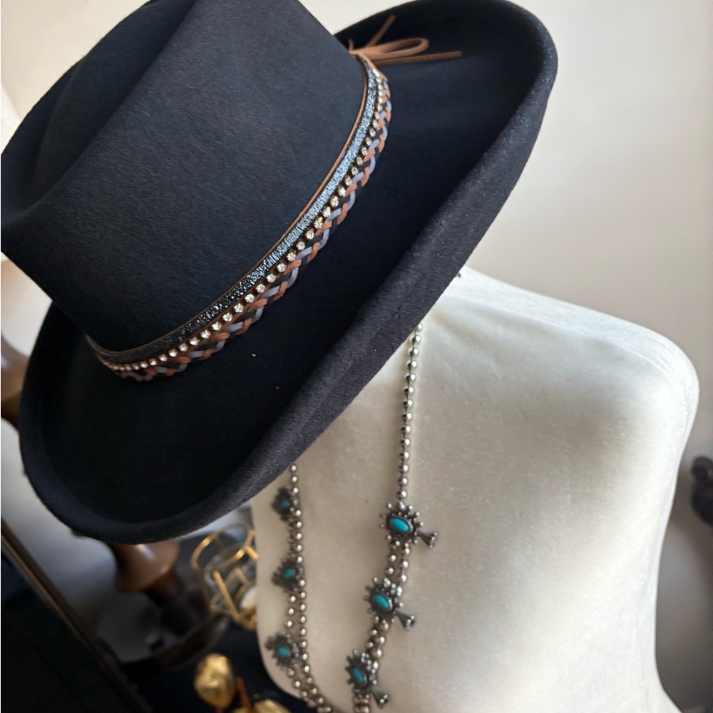 Lucky Brand Black Hat with Brown Trim